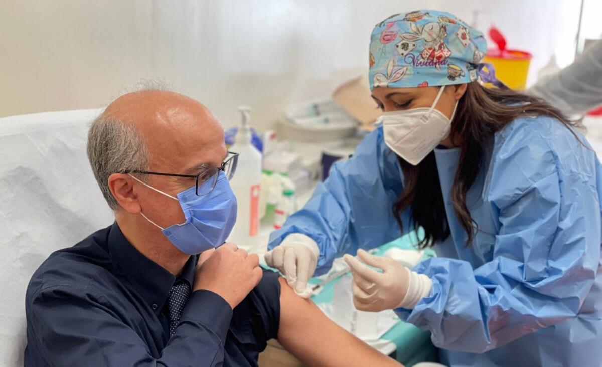 Covid, da oggi quasi tutta l'Italia diventa gialla. Lopalco: "Il virus ringrazia" - 