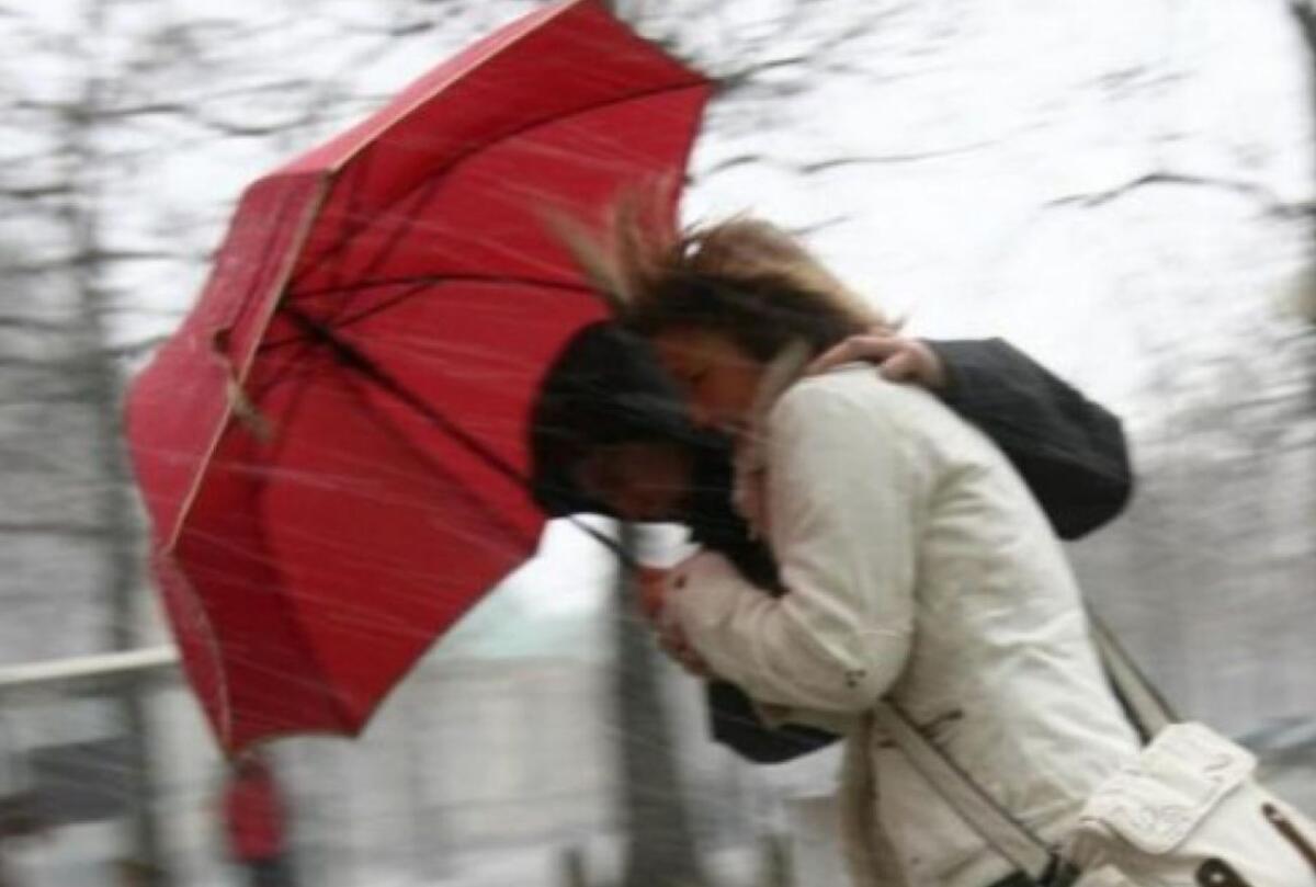 Maltempo in Capitanata: allerta meteo gialla per pioggia e vento su tutta la Puglia - 