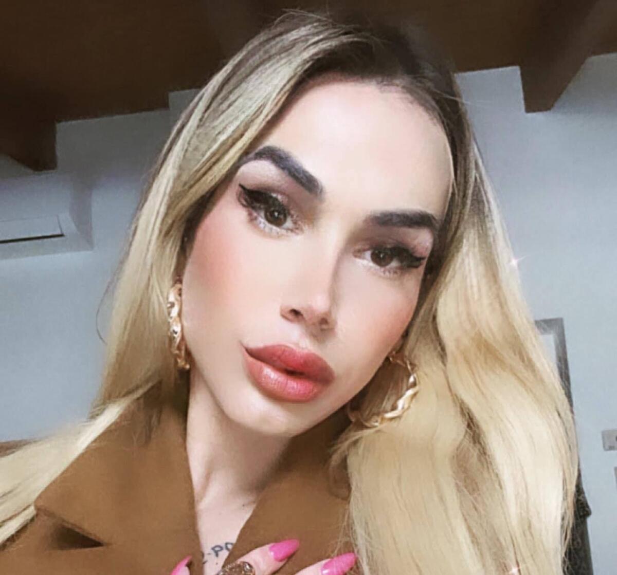 Affitto negato perchè transgender: "Tutto questo mi fa schifo". Lo sfogo della manfredoniana diventa virale - 