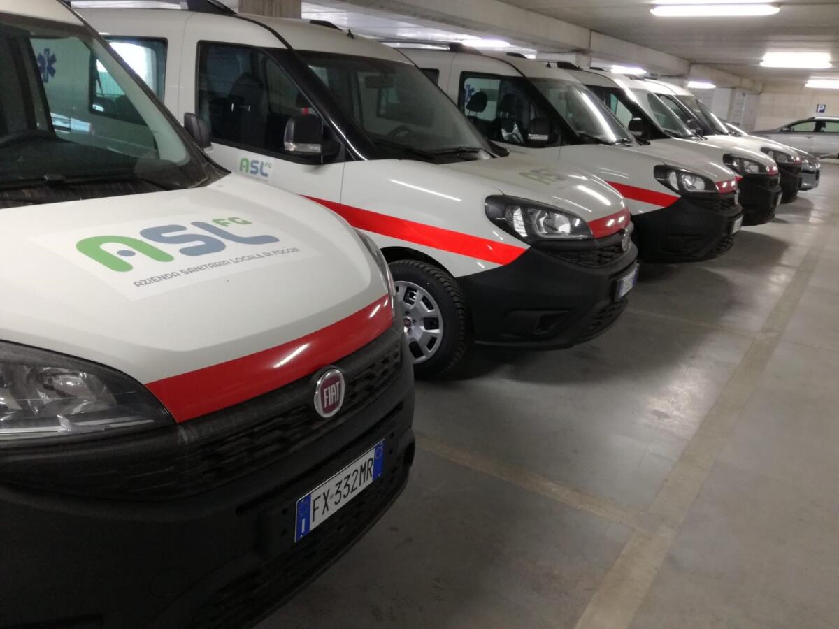 Armato di spranga e coltello, aggredisce equipe Asl: grande spavento per gli operatori - 