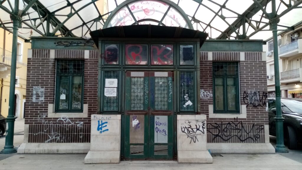 Piazza Mercato, la proposta dei Giovani Democratici: bagni pubblici e un'aula autogestita dai ragazzi
