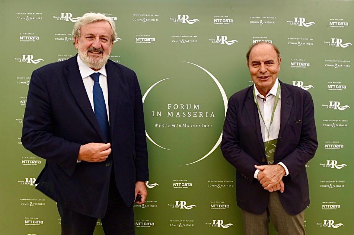 La Puglia è pronta a ripartire, Emiliano: "Al lavoro per riprendere il turismo in sicurezza" - 