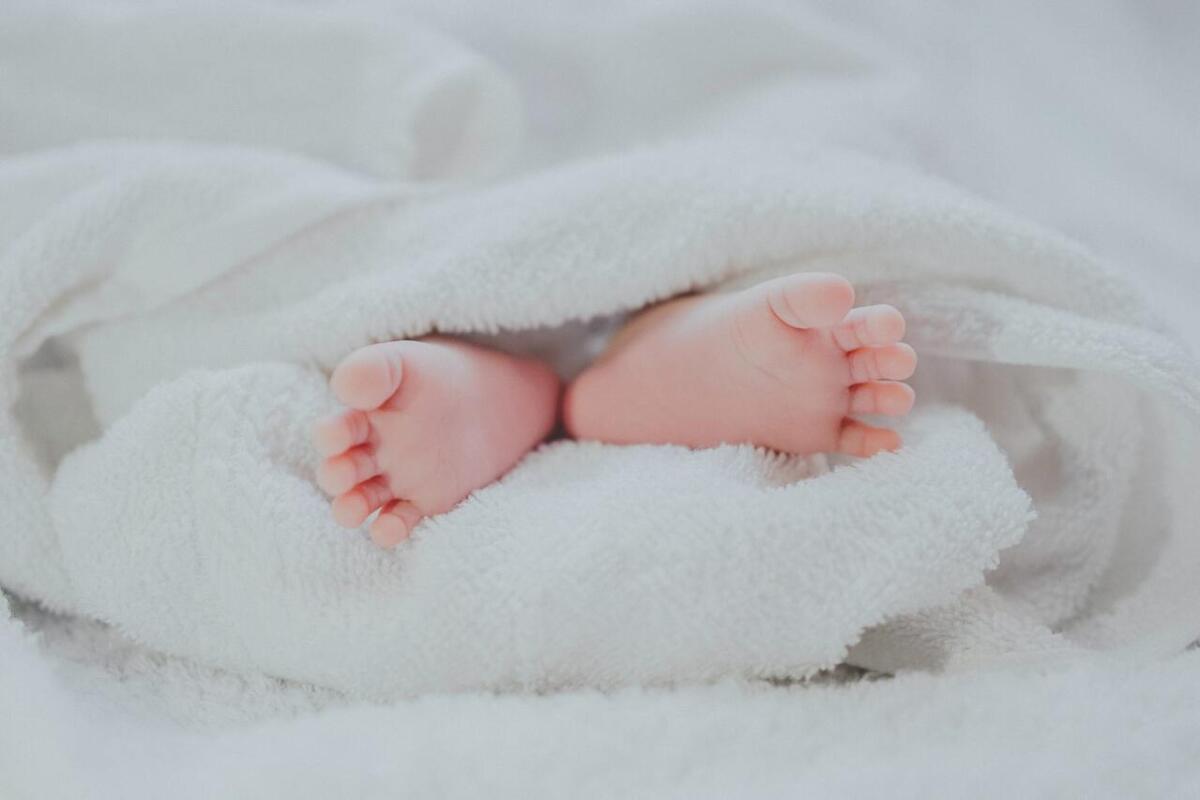 Talco profumato: quali benefici per la pelle dei bambini? - 