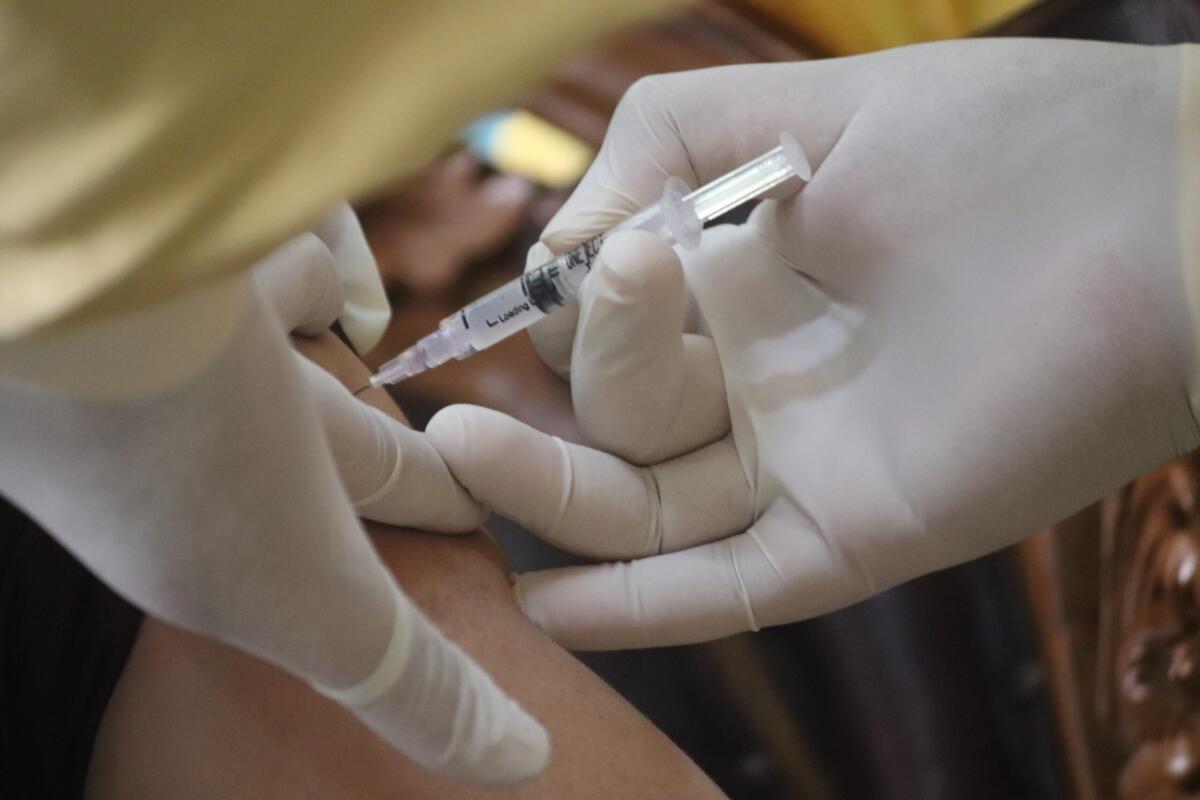 Campagna vaccinale nel Foggiano: aggiornamento dei punti vaccinali a causa delle elevate temperature - 