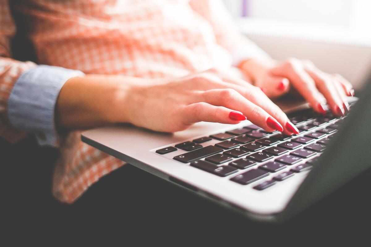 Scrittori e mondo dell’editoria: quando aprire una partita Iva - 