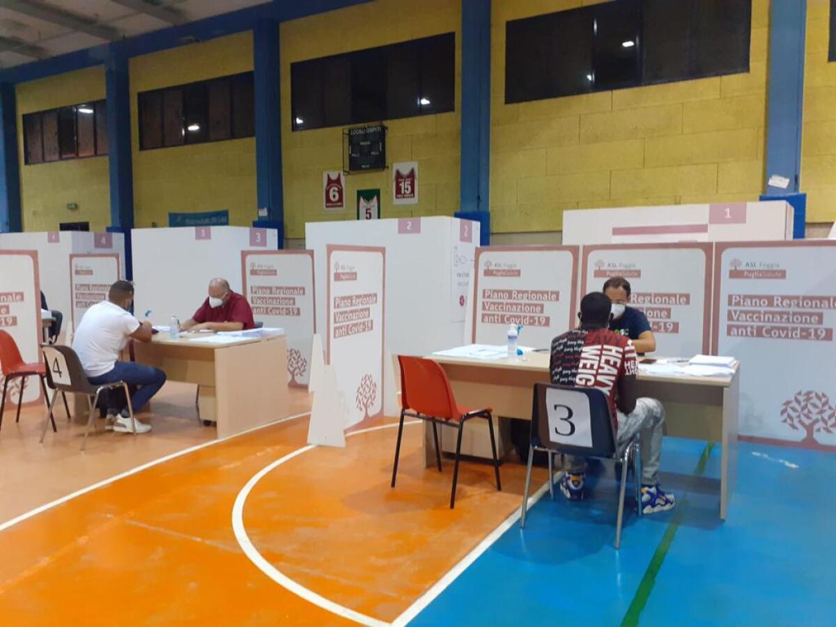 Grande successo per l'iniziativa "Vaccinazioni sotto le stelle" a Torremaggiore: vaccinati molti giovani e turisti - 