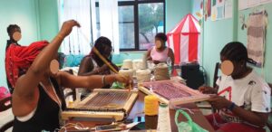 Accoglienza e integrazione a Candela, riprende il Laboratorio di Filato 'TraMareTerre' gestito da Medtraining