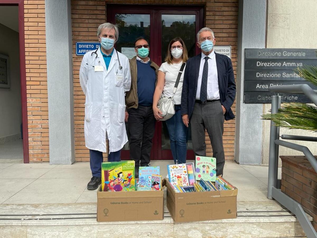 Donati libri per i piccoli pazienti della Pediatria del Policlinico Riuniti di Foggia - 