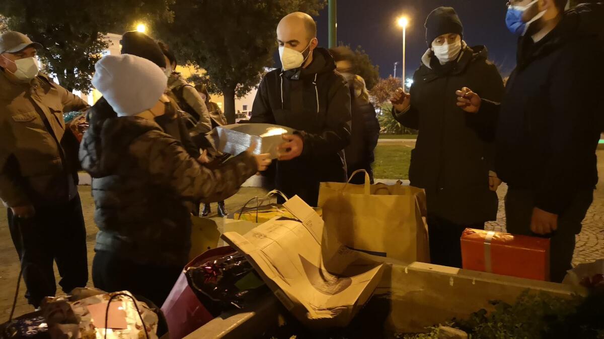 La generosità dei foggiani, il bene che scoppia e che deve fare rumore: raccolte scatole di Natale per i poveri e senza dimora di Foggia - 