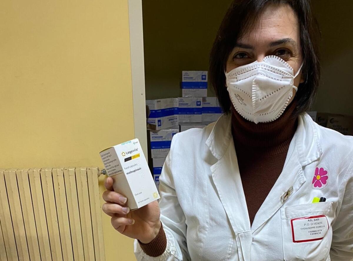 Pillola anti-Covid, partite le prime somministrazioni in Puglia. A Foggia due pazienti ricevono il nuovo farmaco - Credits: .lasaluteinpuglia