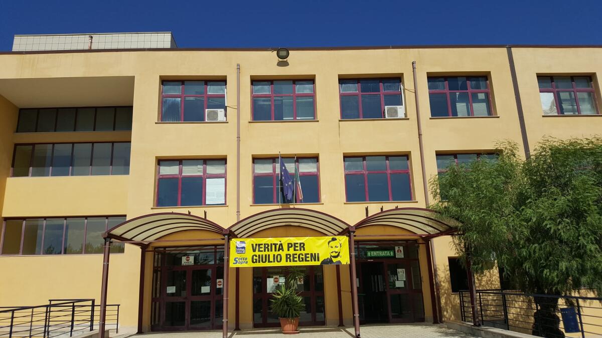Festa della Donna, la Polizia di Stato incontra i ragazzi del Pascal per il progetto "Questo non è amore" - 