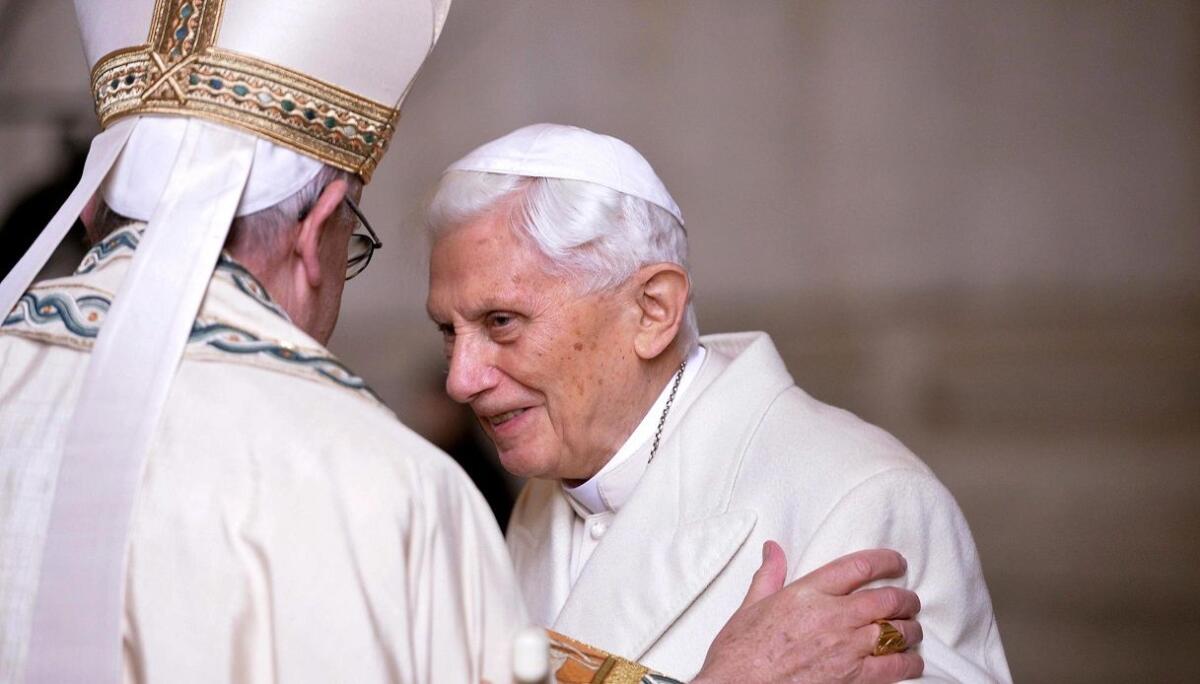 Morto Benedetto XVI: il Papa emerito aveva 95 anni - 