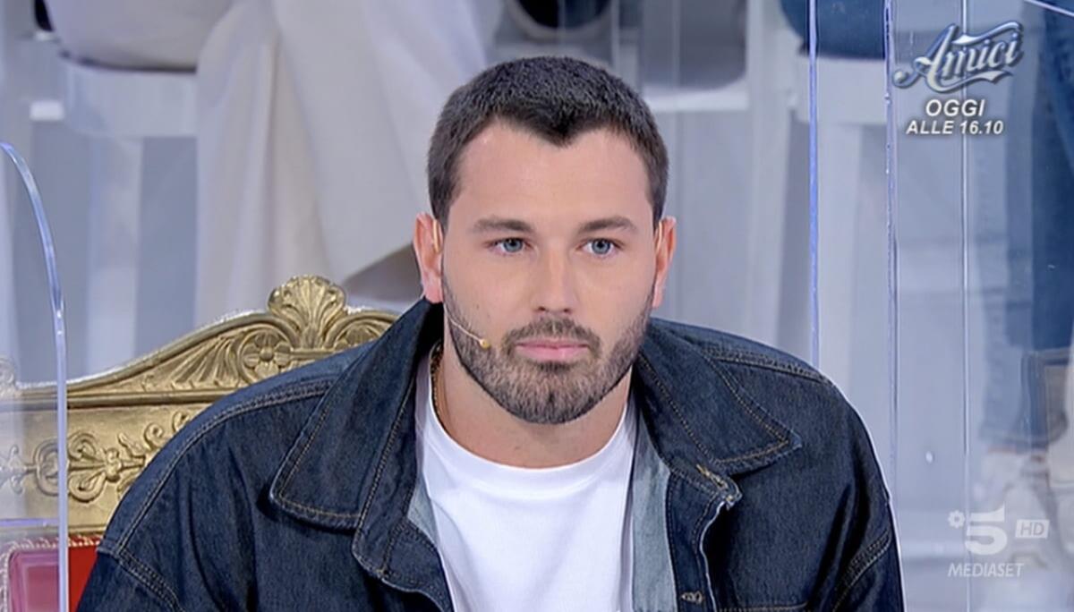 Anticipazioni Uomini e Donne, Federico non entra in studio: scintille tra Carola e Alice - 