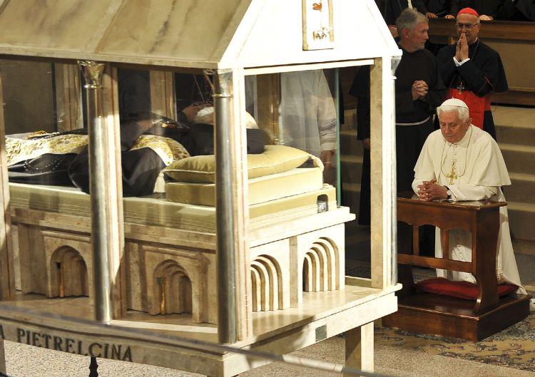 Quando Papa Benedetto XVI venne in visita a San Giovanni Rotondo, per pregare sulla tomba di Padre Pio