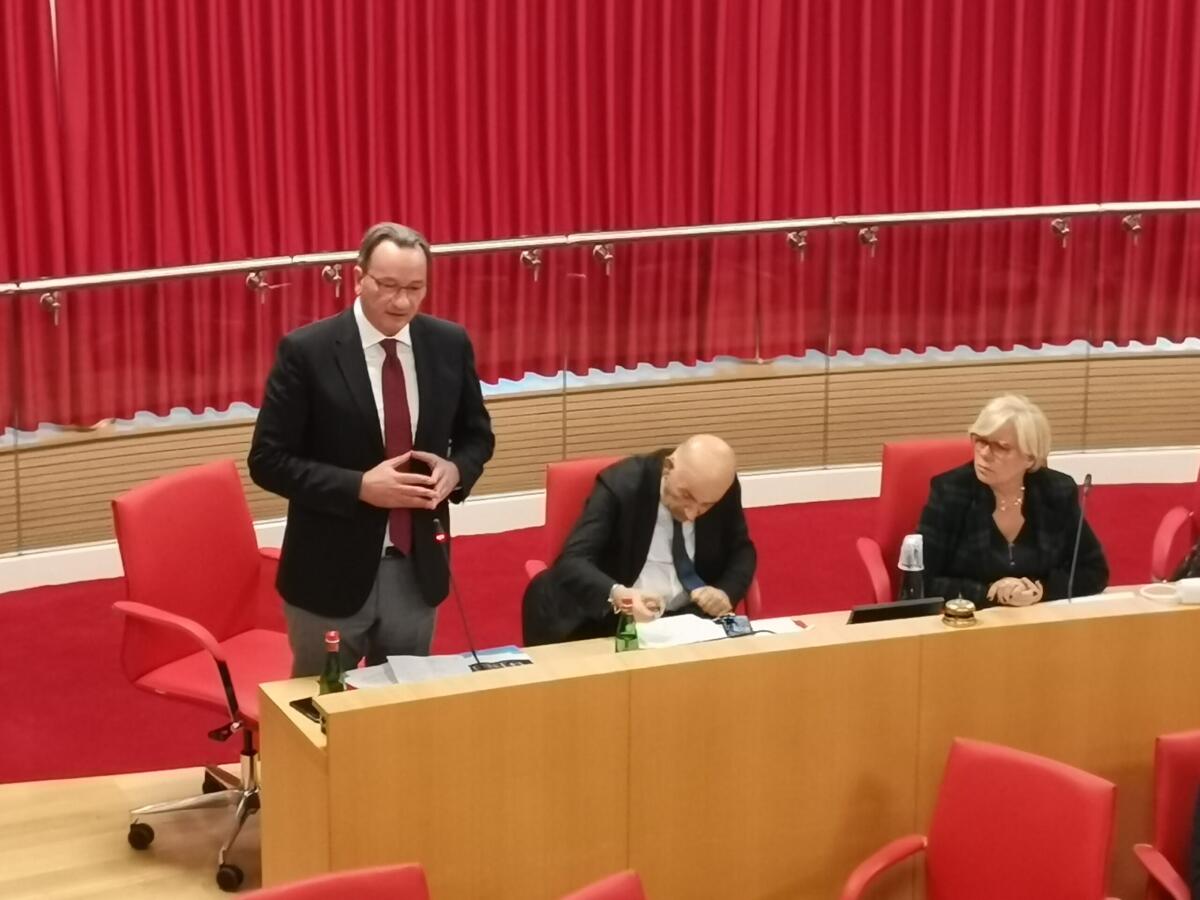 Chiusura sportelli per l’impiego, De Leonardis (FdI): “Emiliano e Leo abbandonano la Capitanata” - 
