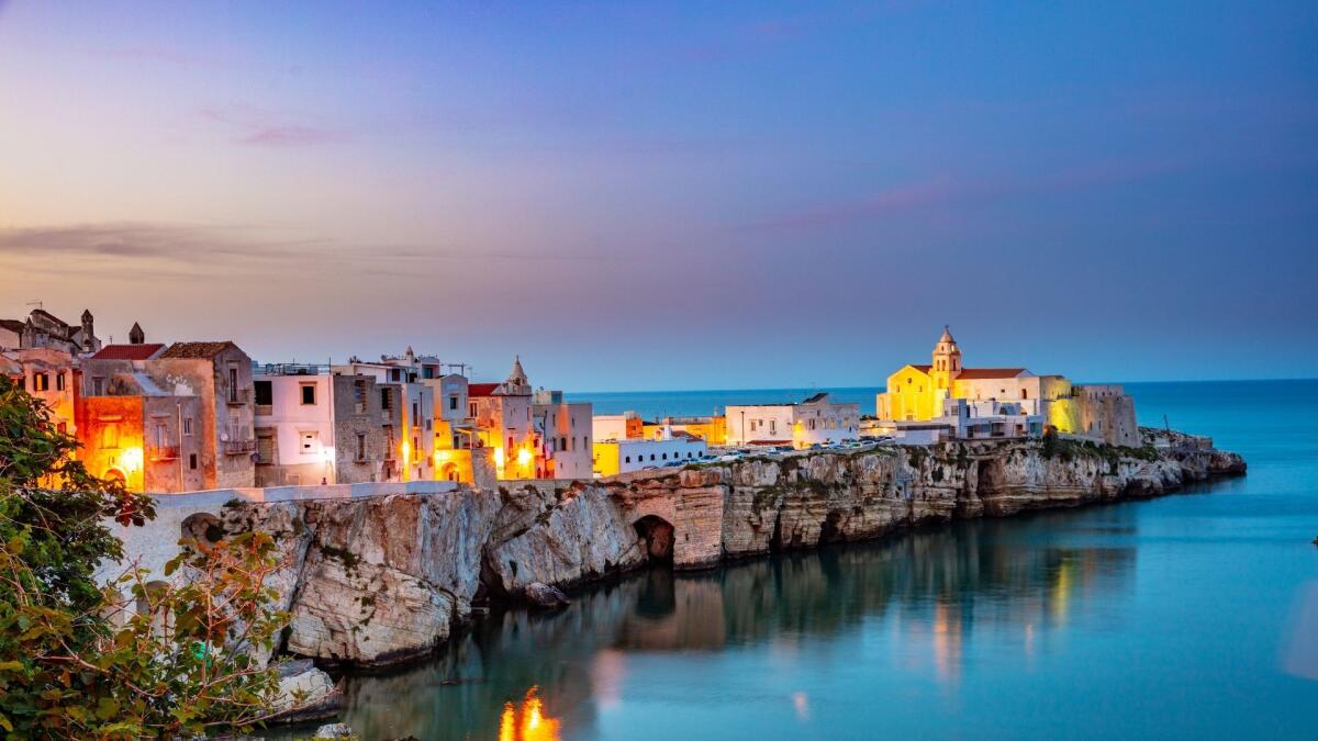 Tg5 confonde Polignano con Vieste - 