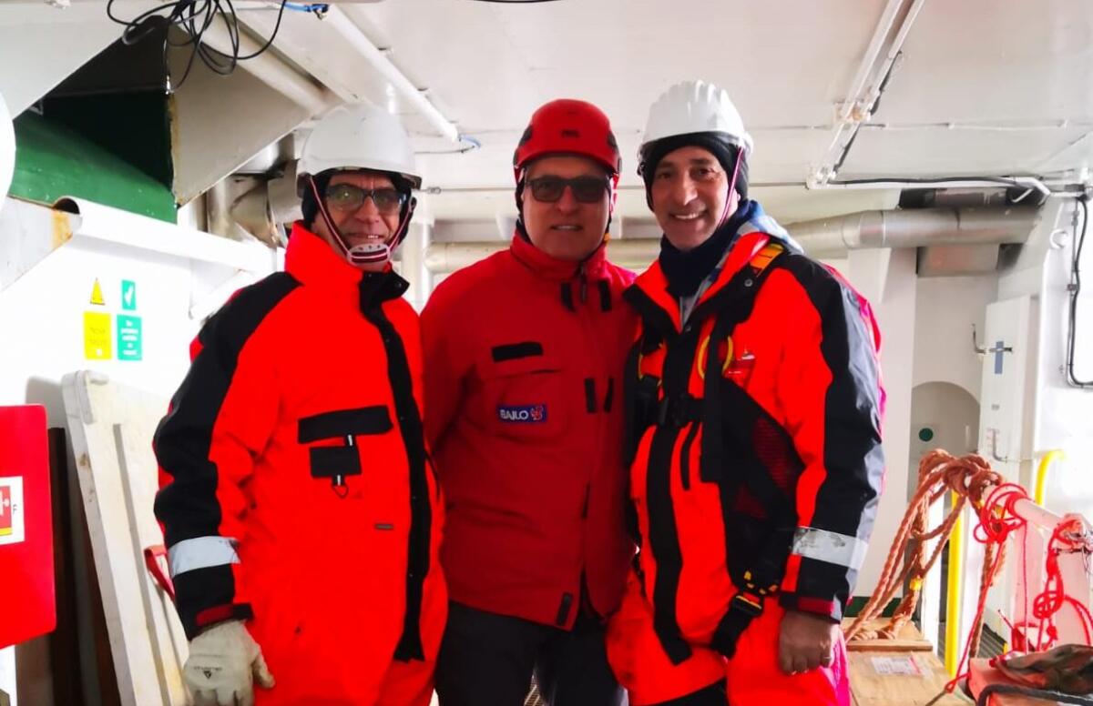 Dalla Capitanata all'Antartide, Pio Riccardi sulla nave “Laura Bassi” in navigazione verso la base antartica italiana per una spedizione scientifica - 