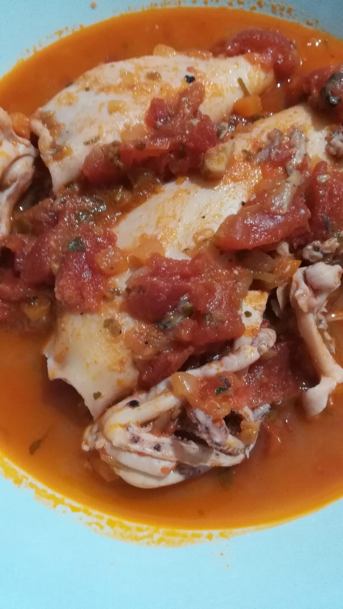 Calamari con i pomodori pelati “Bioricci” - Calamari con i pomodori pelati “Bioricci”