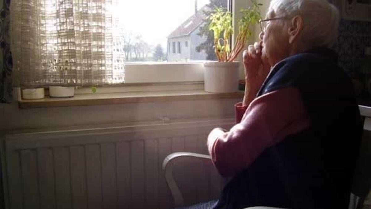 Censimento in tutta la Puglia degli anziani soli, la proposta in consiglio regionale - 