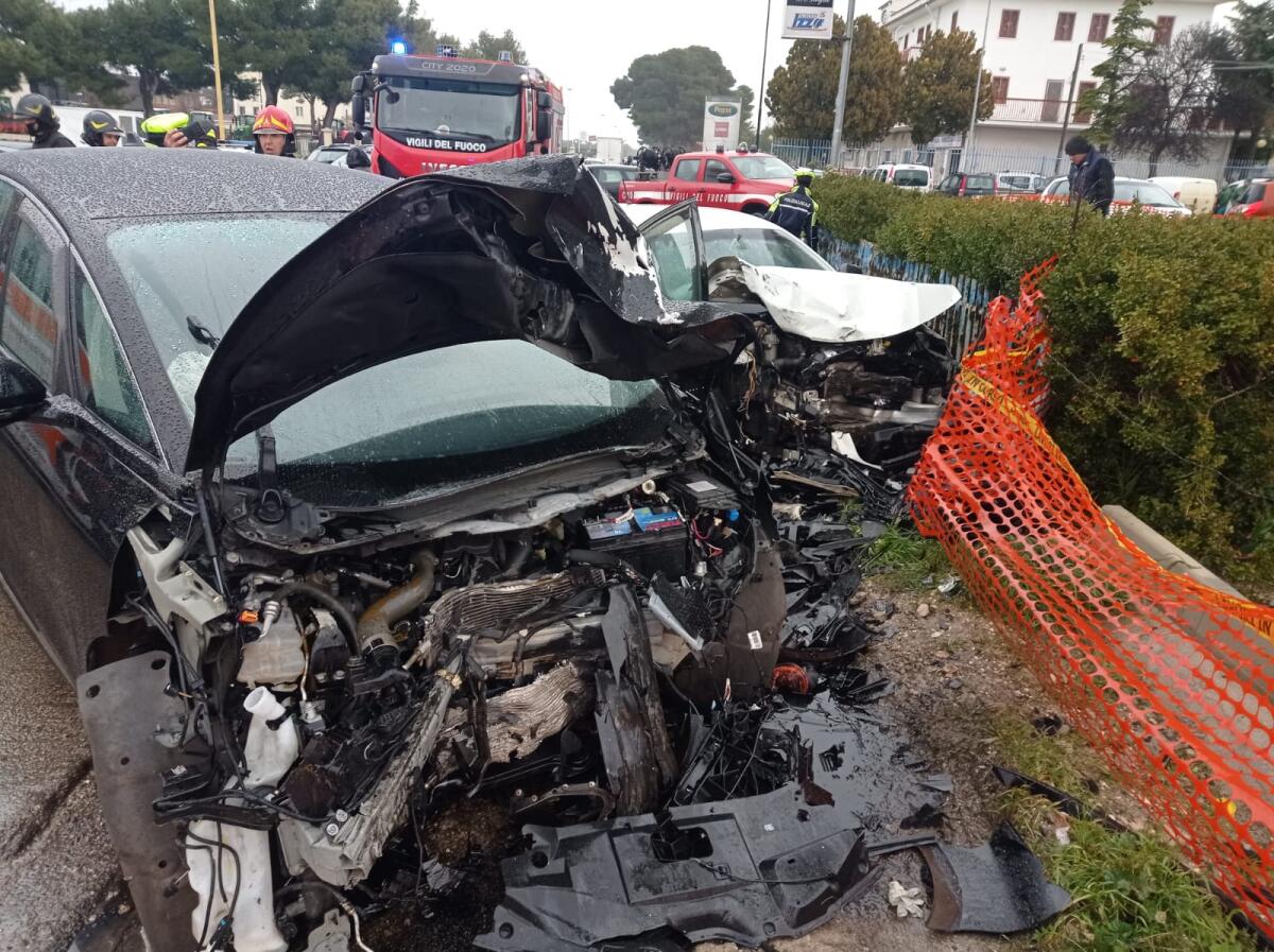 Grave incidente stradale alla periferia di Foggia - 