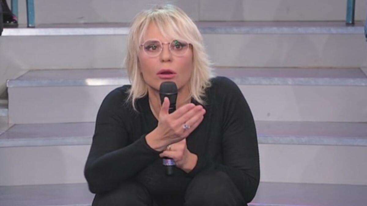 Anticipazioni Uomini e Donne, prova un sentimento simile all’amore: lei dice basta! - 