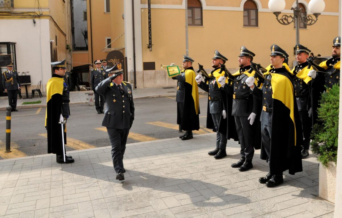 Il comandante interregionale dell'Italia meridionale della Guardia di Finanza fa visita a Foggia - 