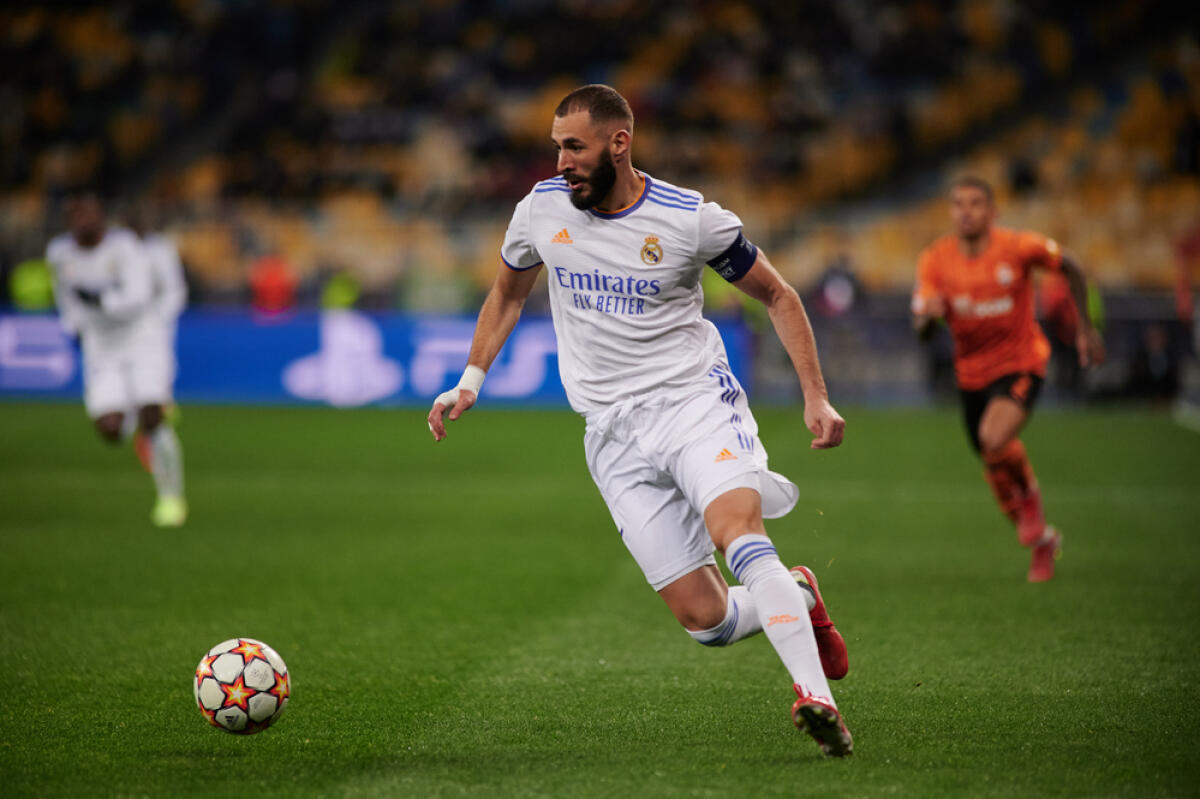 La bomba di 'La Repubblica': "Benzema alla Roma" - KYIV, UKRAINE - OCTOBER 19, 2021: Karim Benzema (vice-captain). The UEFA Champions League match between FC Shakhtar Donetsk vs FC Real Madrid