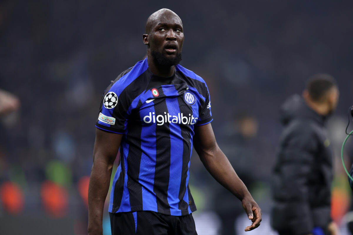 Inter, addio a Lukaku: contatti avviati con l'erede - Romelu Lukaku of Fc Internazionale during the Uefa Champions League round of 16 first leg match between Fc Internazionale and Fc Porto on February 22, 2023 in Milano Italy .