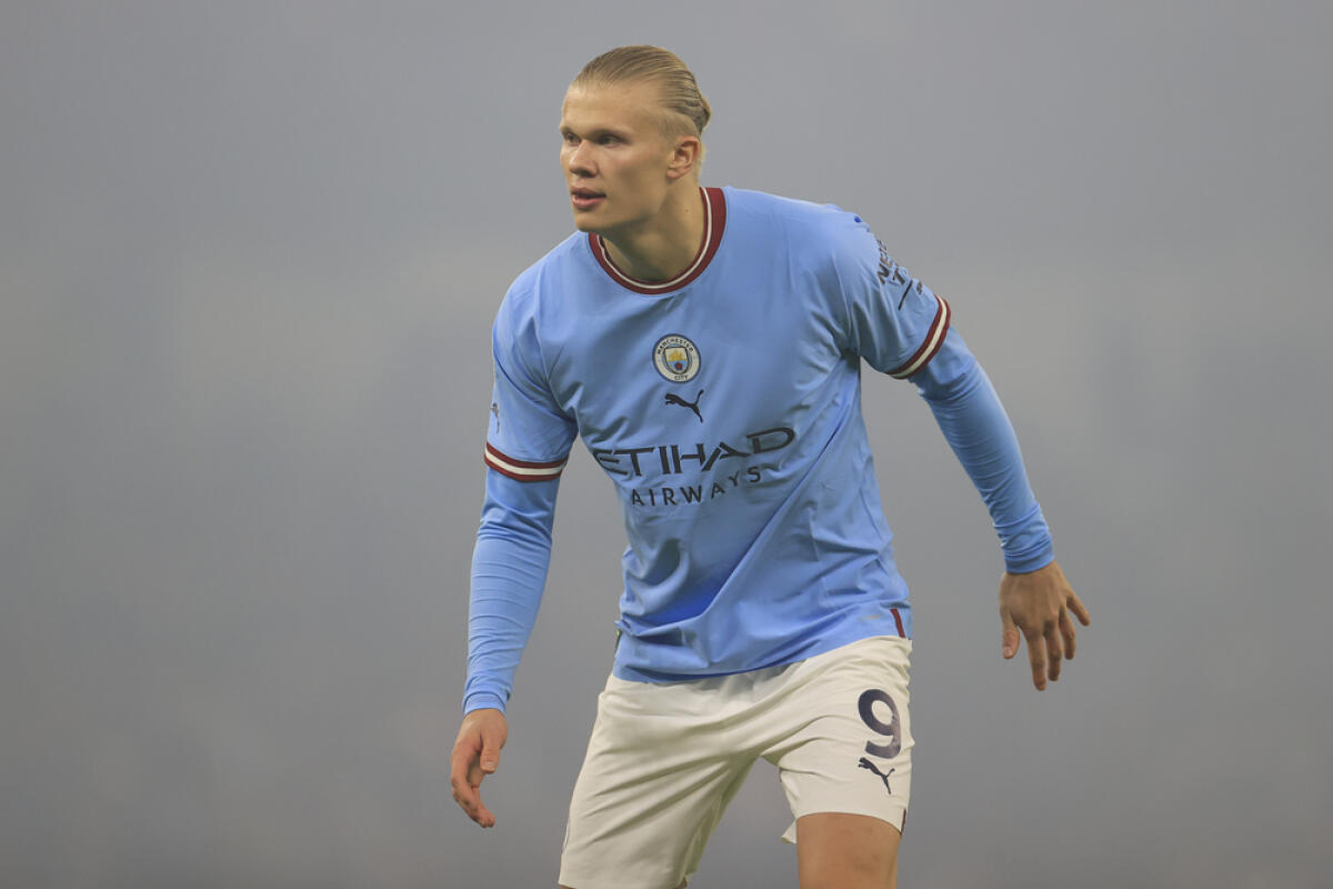 Classifica Scarpa d'Oro 2022/2023: primo Haaland, sorpresa Valencia - Erling Haaland #9 of Manchester City during the Carabao Cup Fourth Round match Manchester City vs Liverpool at Etihad Stadium, Manchester, United Kingdom, 22nd December 2022

(Photo by Conor Molloy/News Images)