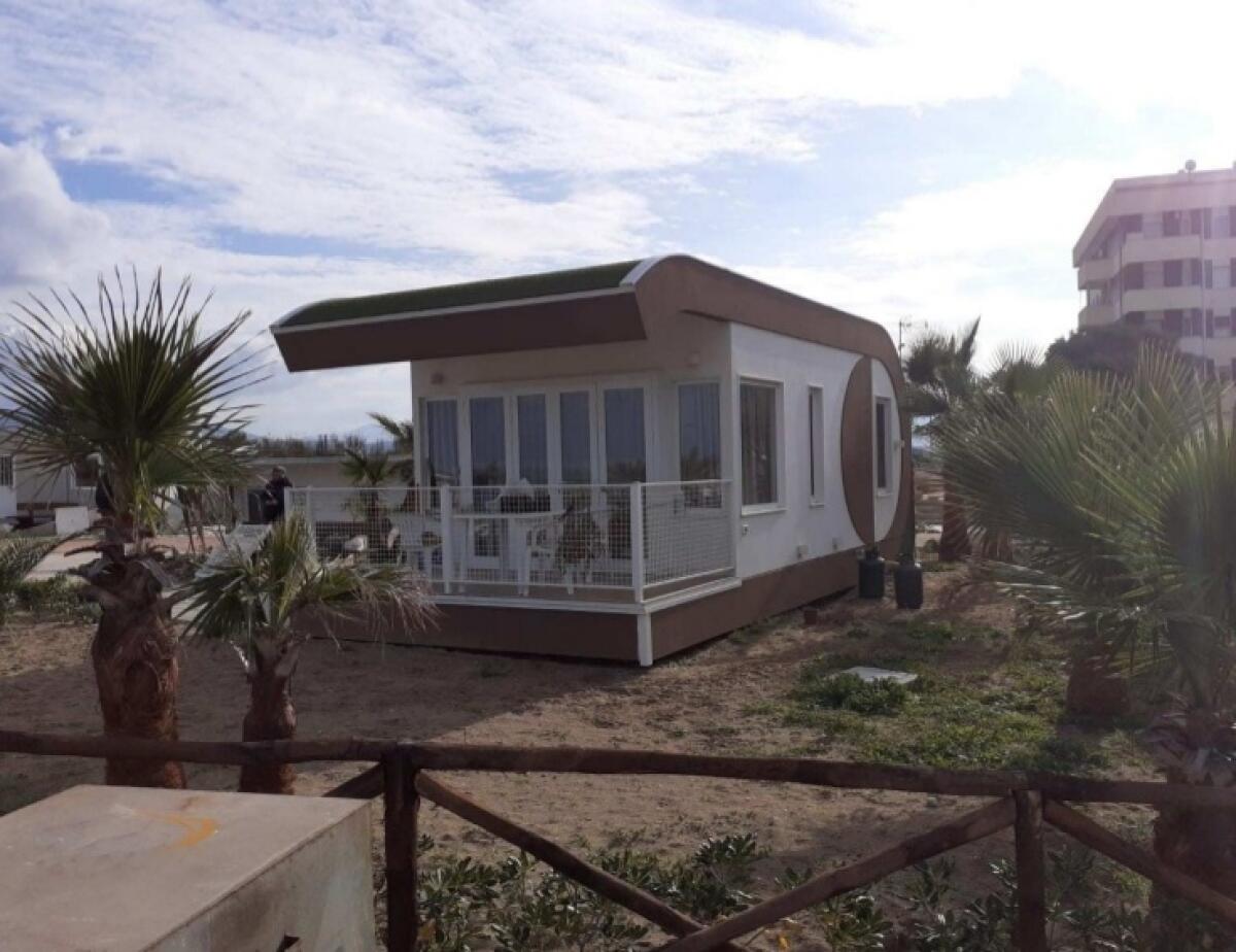 Villaggio turistico abusivo sul Gargano, le indagini dei carabinieri di Foggia - 