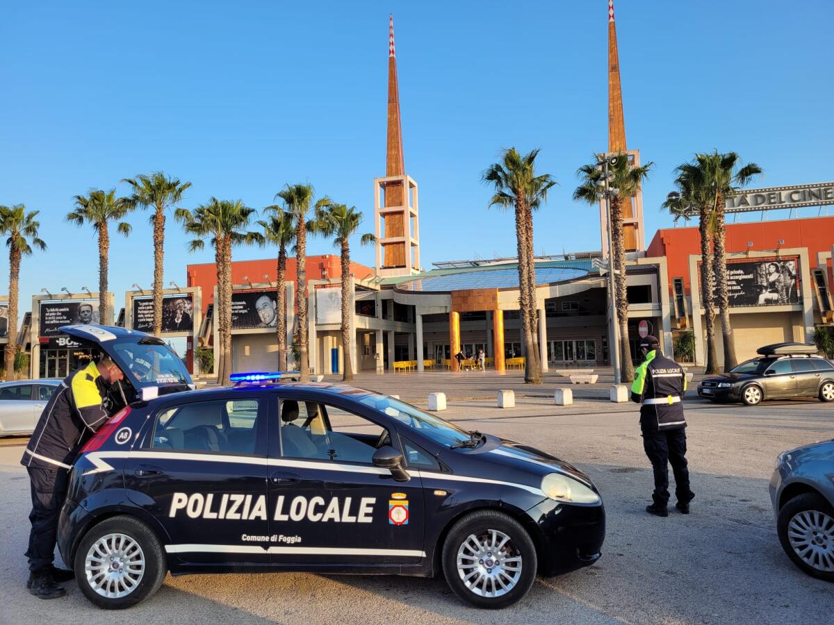Foggia, parcheggiatori abusivi: fermate e multate due persone - 