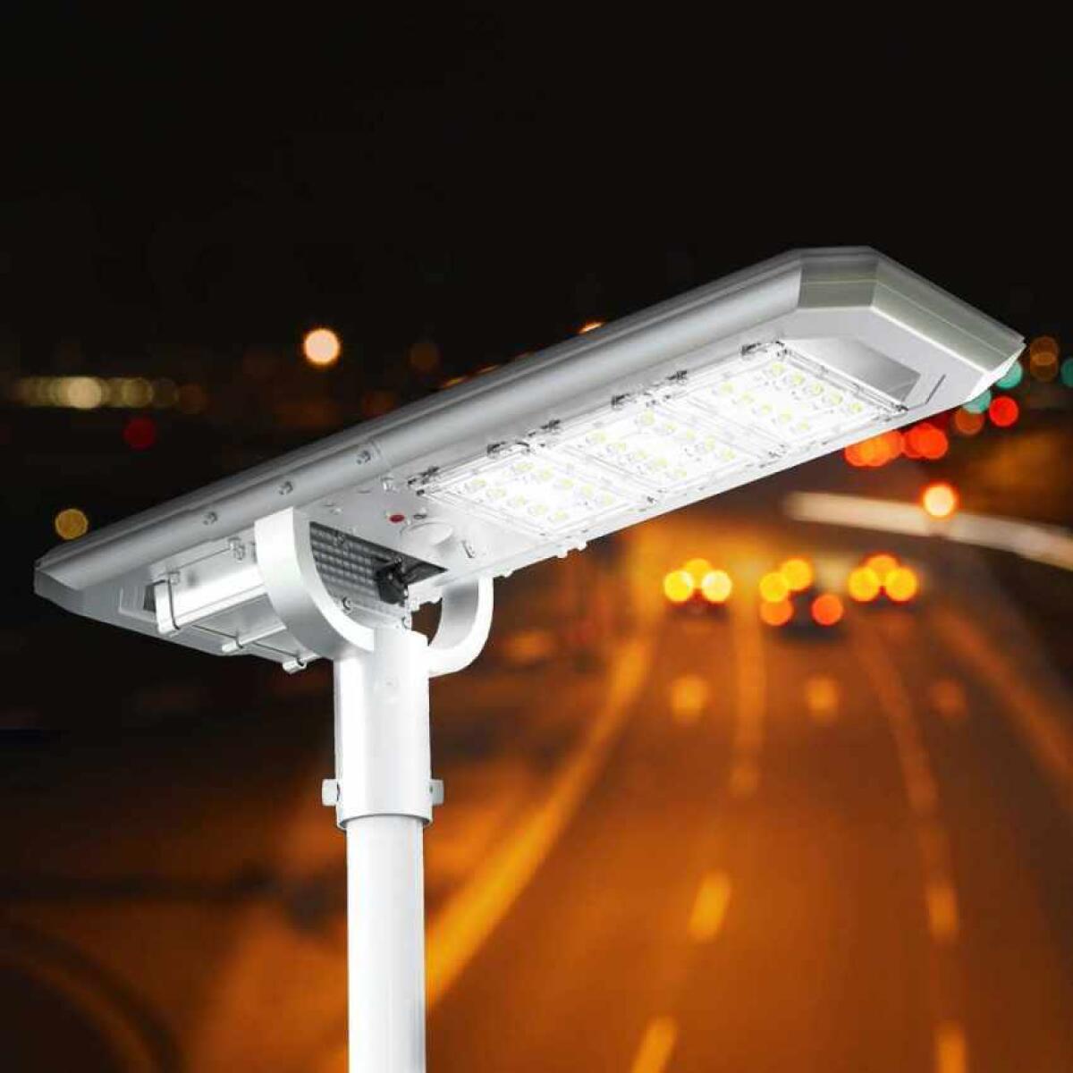 Lampioni a energia solare: Illuminazione sostenibile per le strade del futuro - 