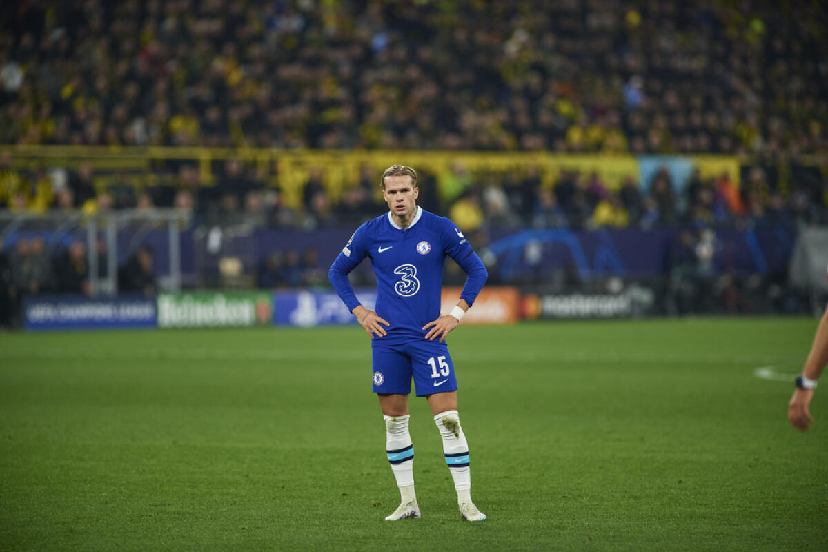 Mercato: i club che hanno speso di più negli ultimi 5 anni - DORTMUND, GERMANY - 15.02.23: Mykhailo Mudryk during The match of match UEFA Champion League Borussia Dortmund vs FC Chelsea at SIGNAL IDUNA PARK