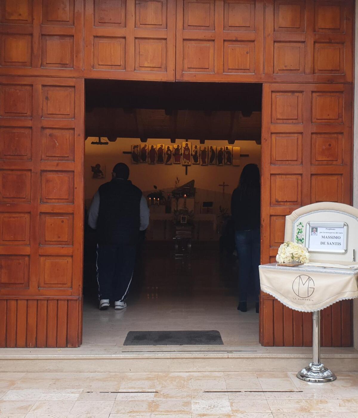 Torremaggiore: celebrati i funerali di Massimo De Santis - 