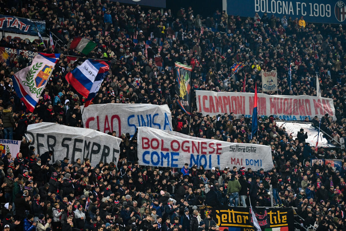Bologna, offerta estera per Orsolini. Piace Terzic, Ferguson in uscita? - a tributo for Sinisa Mihajlovic from Bologna supporters before the match during italian soccer Serie A match Bologna FC vs Atalanta BC at the Renato Dall'Ara stadium in Bologna, Italy, January 09, 2023 - Credit: Gianluca Ricci