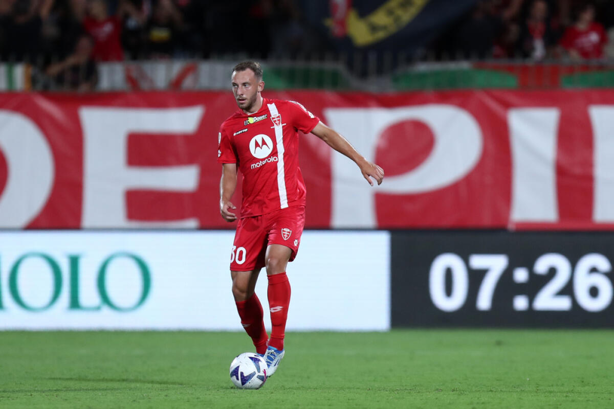Calciomercato, gli affari del giorno - Carlos Augusto of Ac Monza during the Coppa Italia match beetween Ac Monza and Frosinone Calcio at U-Power Stadium on August 7, 2022 in Monza, Italy .