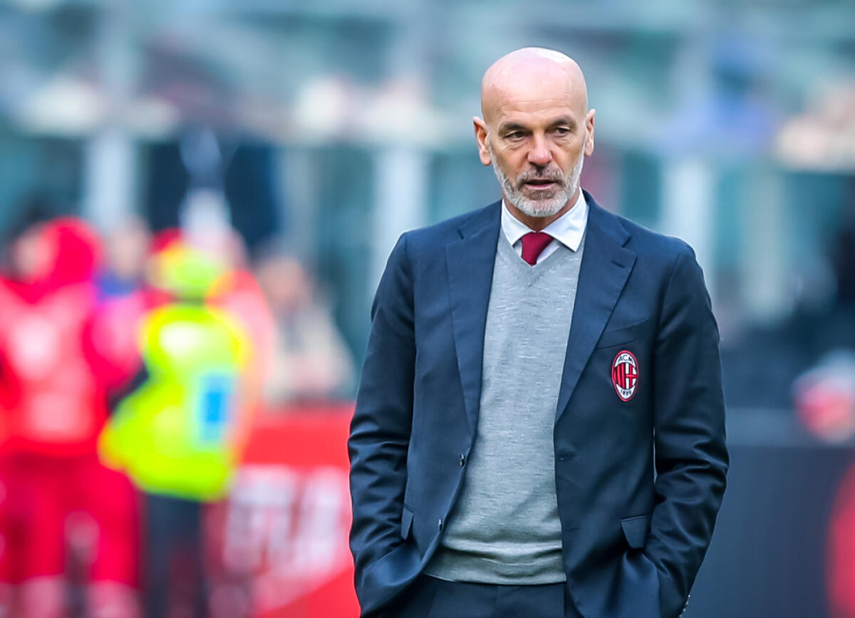 Milan, idea Veretout. Per l'attacco ecco Ekitike - head coach of ac milan stefano pioli during Milan vs Udinese, Italian Soccer Serie A Men Championship in Milan, January 19 2020 - LPS/Fabrizio Carabelli
