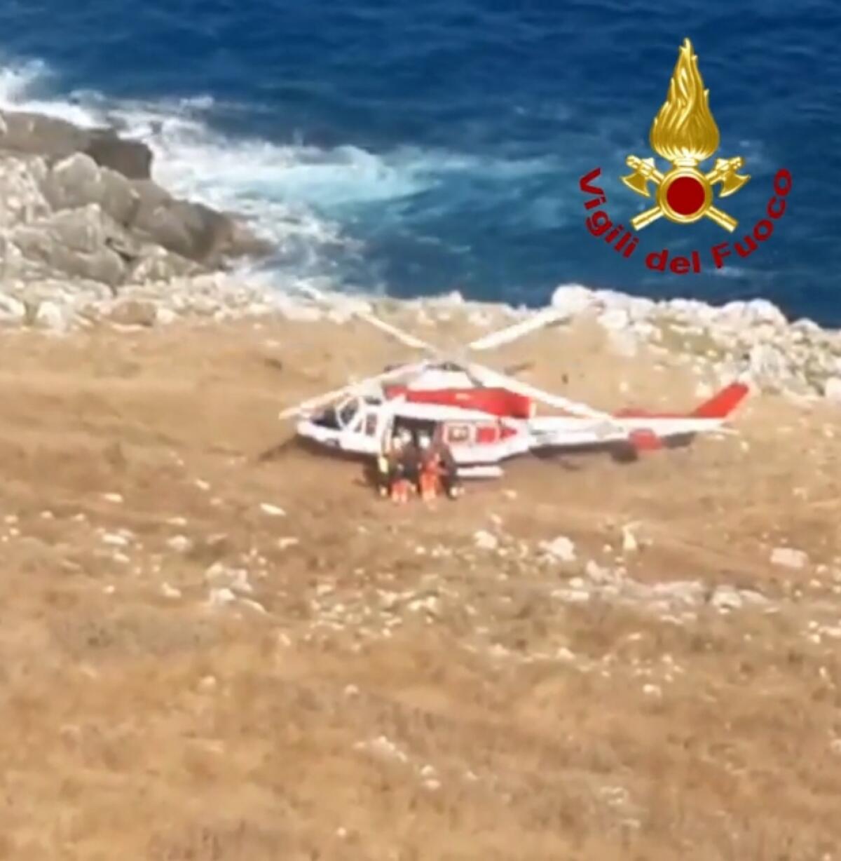 Donna di 68 anni scivola lungo la scogliera di Santa Cesarea Terme - 