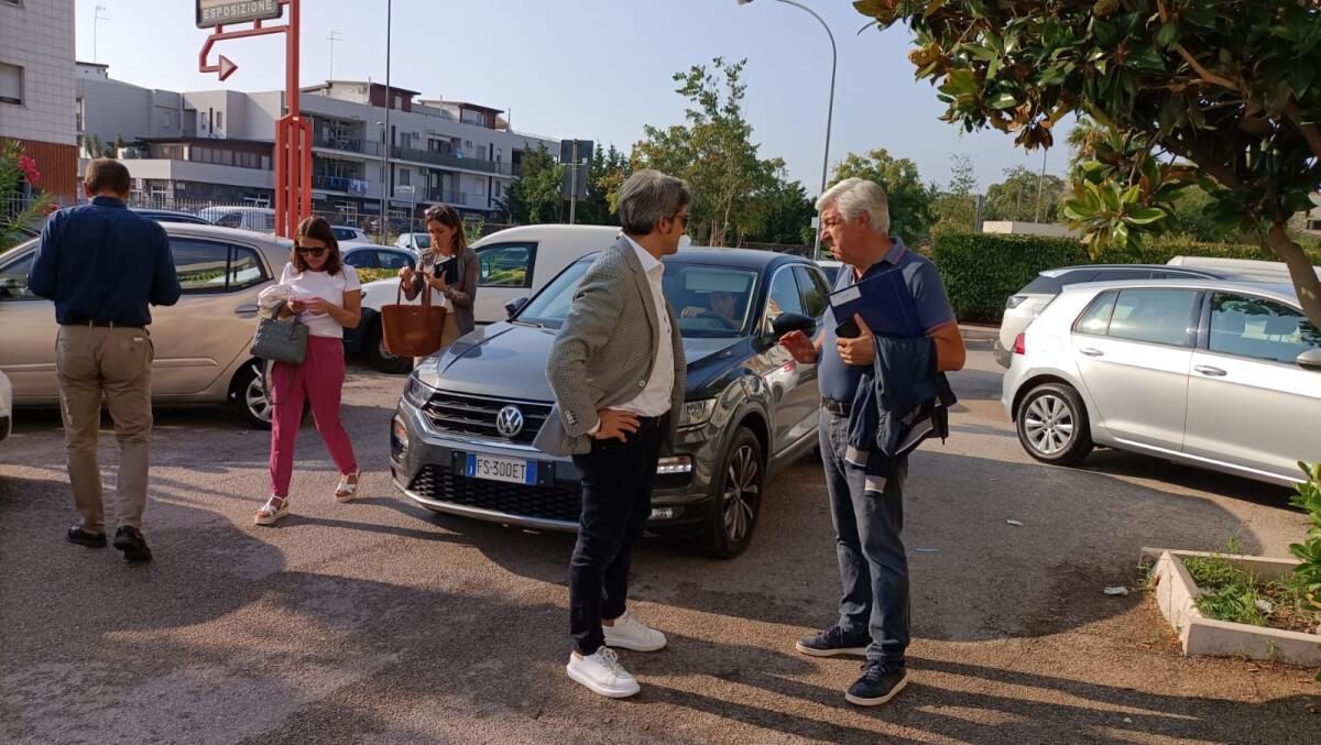 Elezioni, Di Mauro visita il Villaggio Artigiani - 
