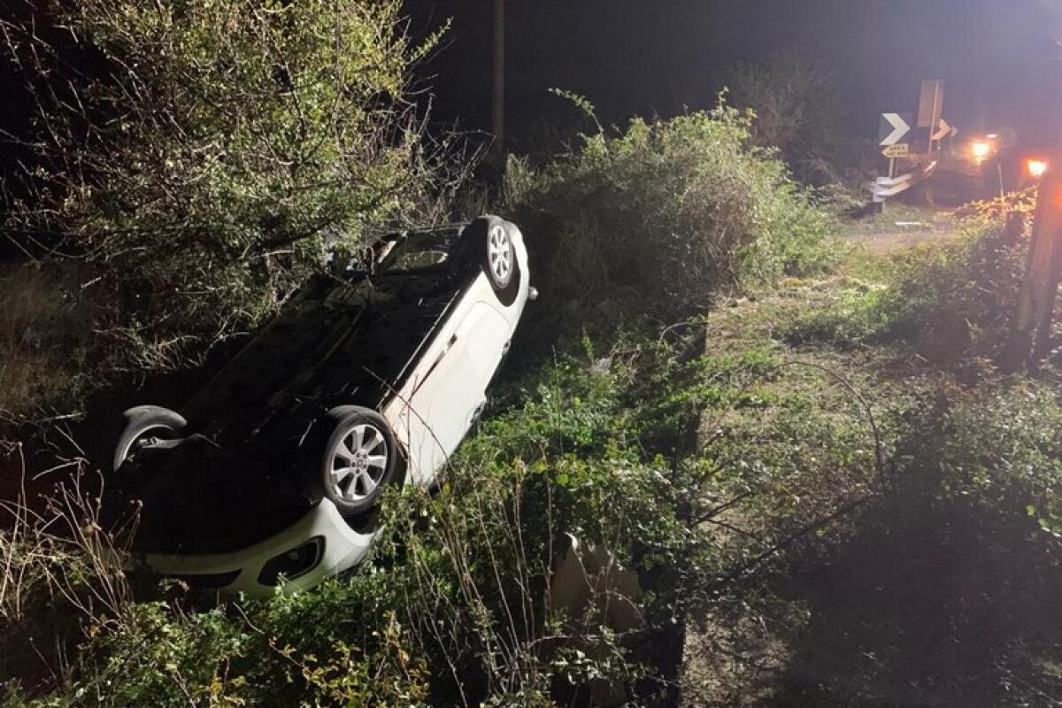 Ruba un'auto e provoca un incidente. Riesce a fuggire - 