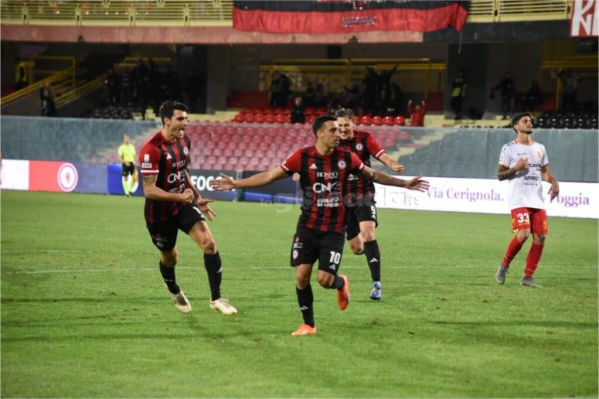 Il Foggia batte il Messina allo Zaccheria - 