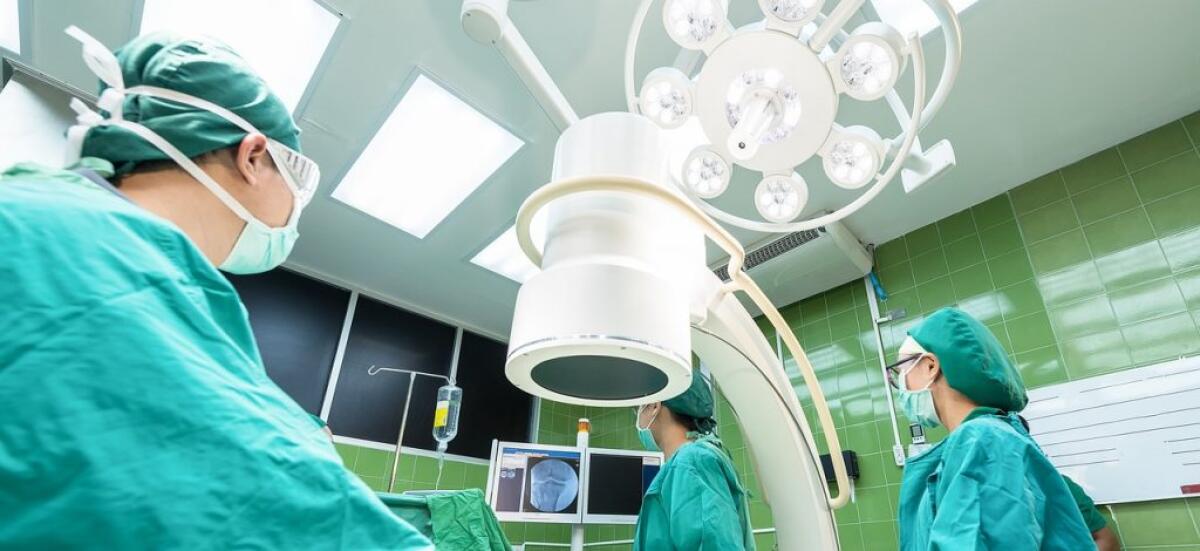 Muore 14enne: equipe Policlinico Foggia preleva i reni - 