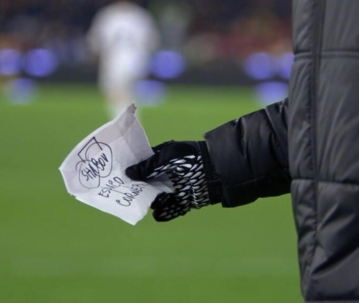 Mourinho ed il pizzino: cosa c'era scritto? - 