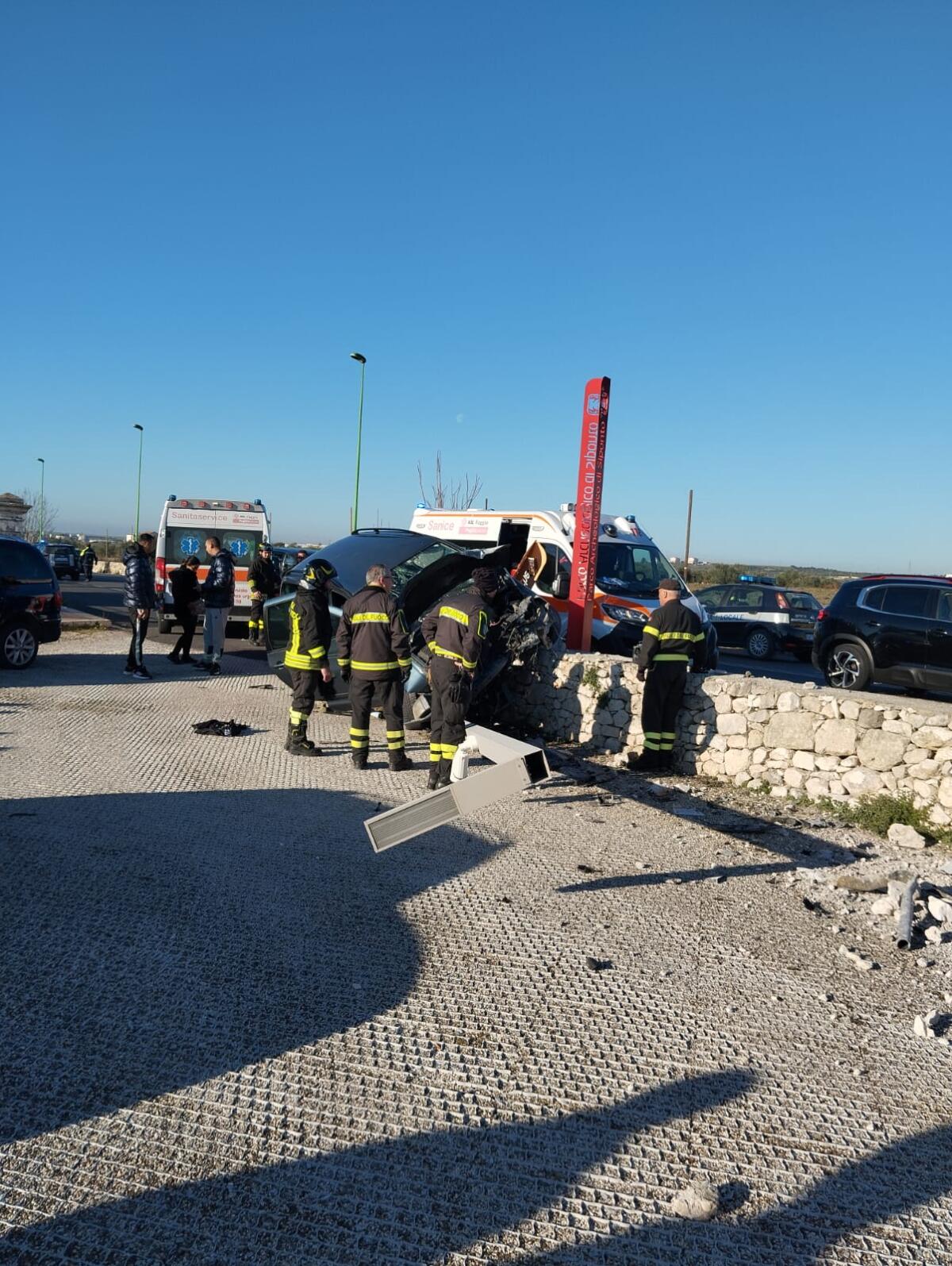 Incidente a Manfredonia, feriti tre fratelli. Due sono minorenni - 