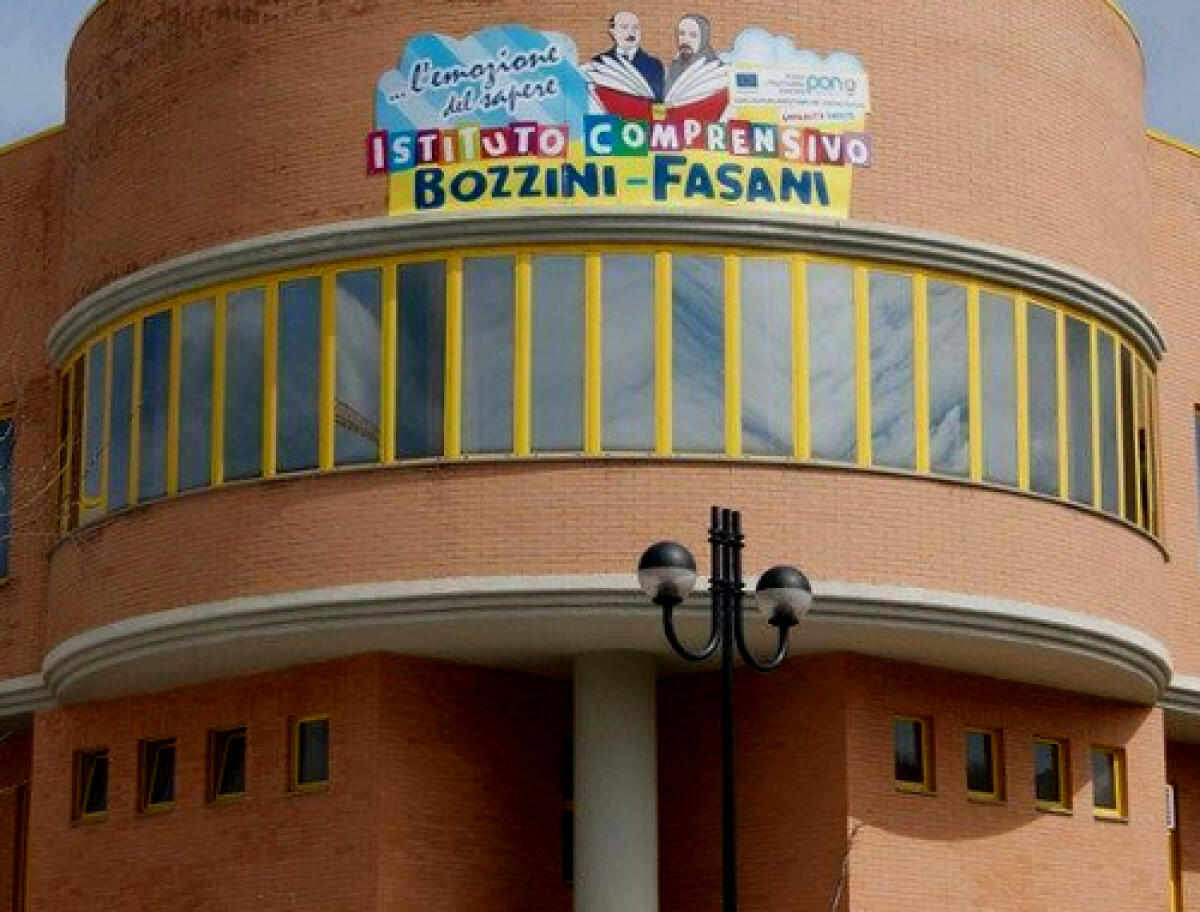 Lucera, preside della Bozzini-Fasani aggredito dalla madre di uno studente - 