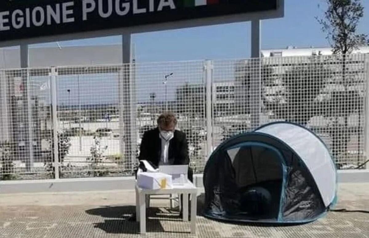 FdI: Tutolo sia coerente: se non è d'accordo con  Emiliano, passi all'opposizione - 