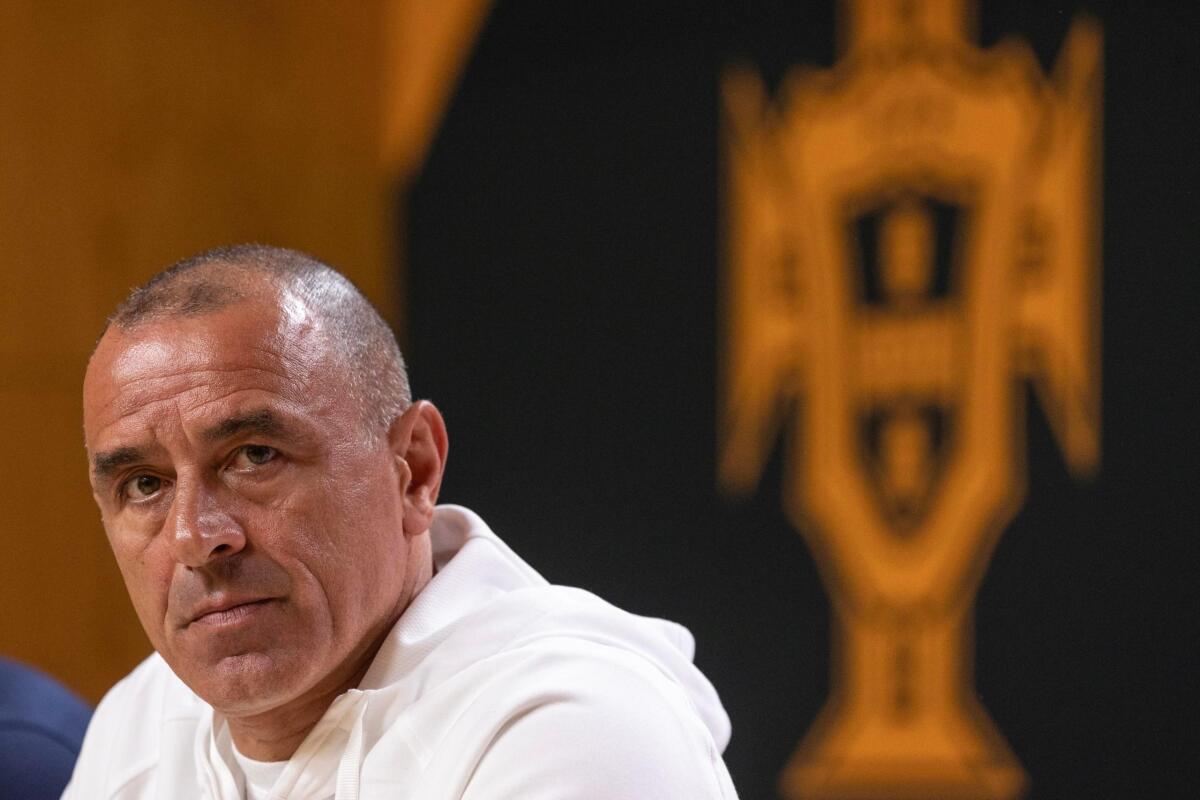 Napoli, questa sera la presentazione di Calzona - 