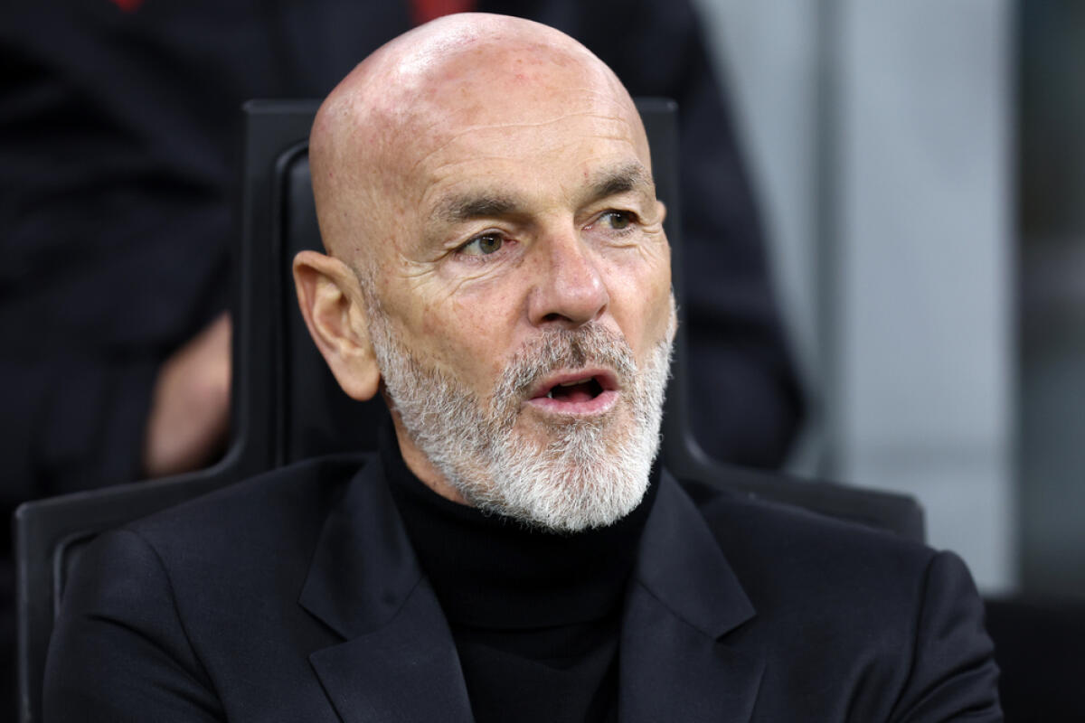 Pioli a -13 non si scompone: "Le partite difficili arrivano per tutti" - Stefano Pioli, head coach of Ac Milan during the Coppa Italia match beetween Ac Milan and Torino Fc at Stadio Giuseppe Meazza on January 11, 2023 in Milano, Italy .