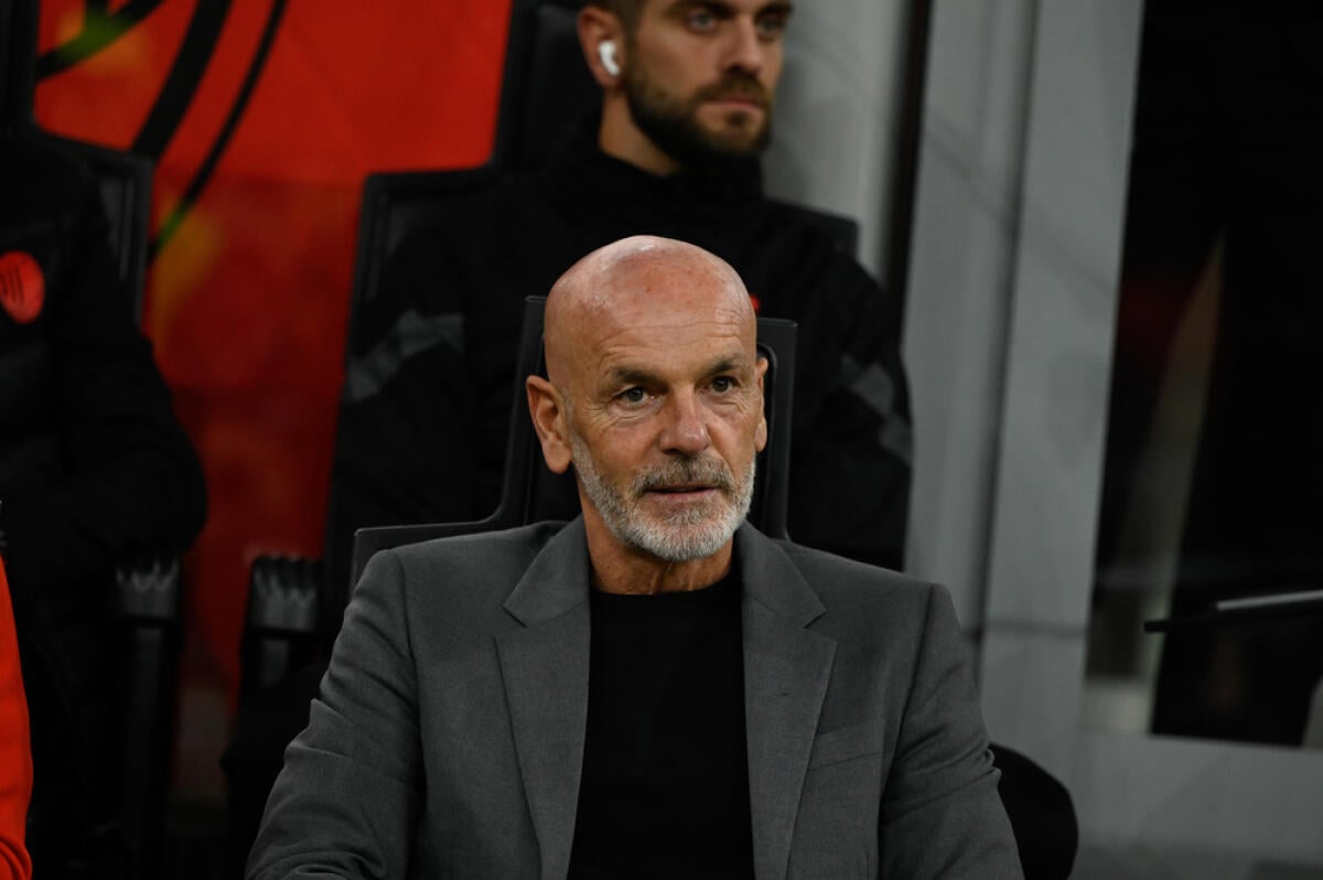 Napoli, nel mirino di De Laurentiis c'è anche Pioli - Coach Stefano Pioli of Ac Milan during the Italian Serie A tootball match between AC Milan and AC Spezia serie A match on November 05, 2022 at Giuseppe Meazza _ San Siro Siro stadium in Milan, Italy. Credit: Tiziano Ballabio - Credit: Tiziano Ballabi
