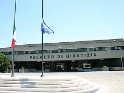 Processo maestre Biccari, una condanna e due assoluzioni.